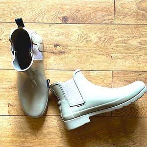 🚫 SOLD ♻️ • HUNTER • grey short boots • size us 10